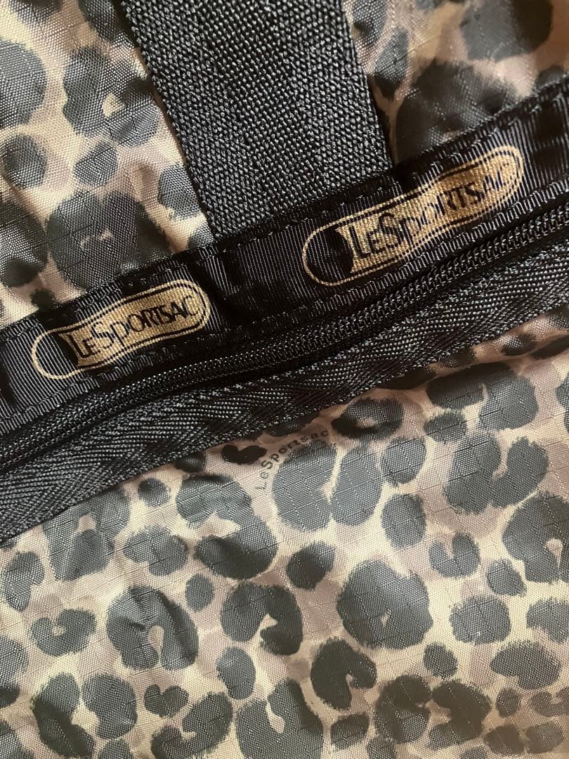 美品　大容量　LeSportsac ヒョウ柄♡ボストンバッグ　旅行バッグ