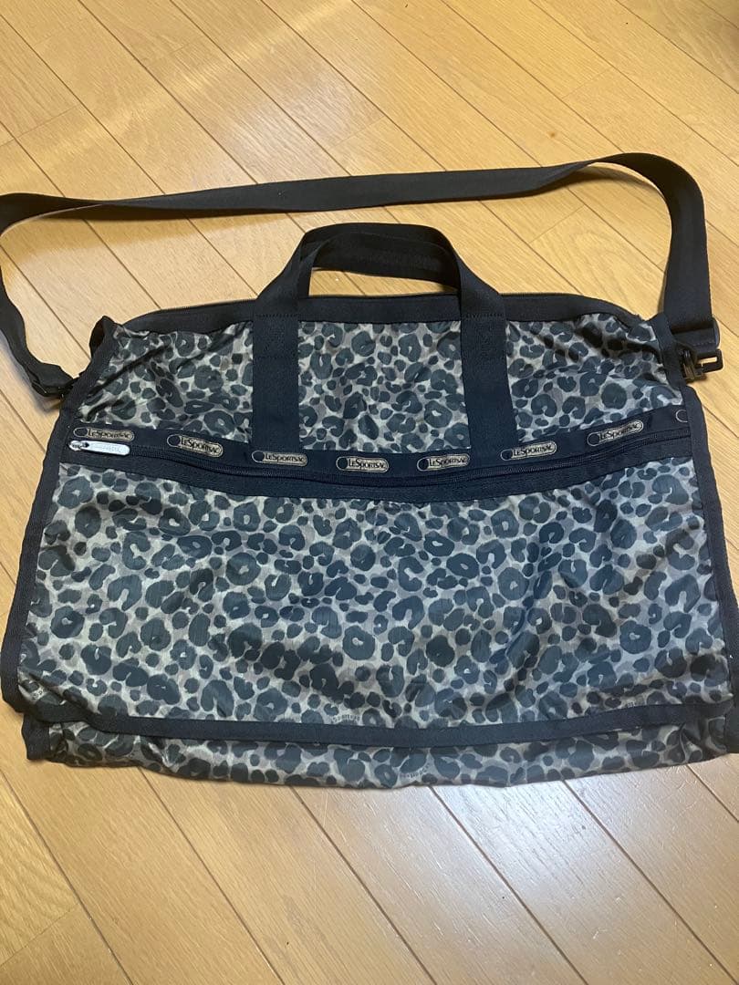 美品　大容量　LeSportsac ヒョウ柄♡ボストンバッグ　旅行バッグ