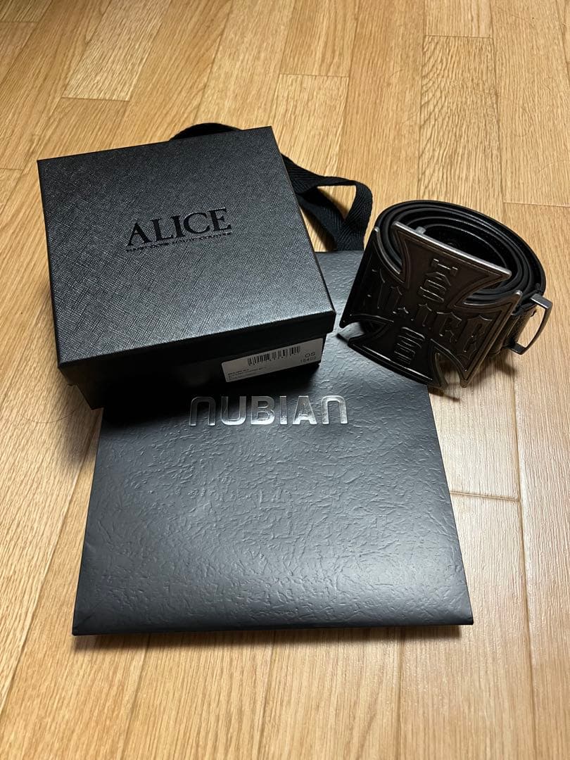 ALICE HOLLYWOOD シルバーベルト