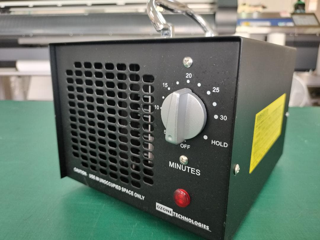 オゾン発生量5000mg 業務用オゾン脱臭器 【日本仕様】 空気清浄機