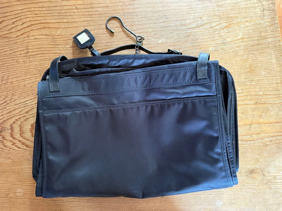 Porter 黒いガーメントバッグ フック付き