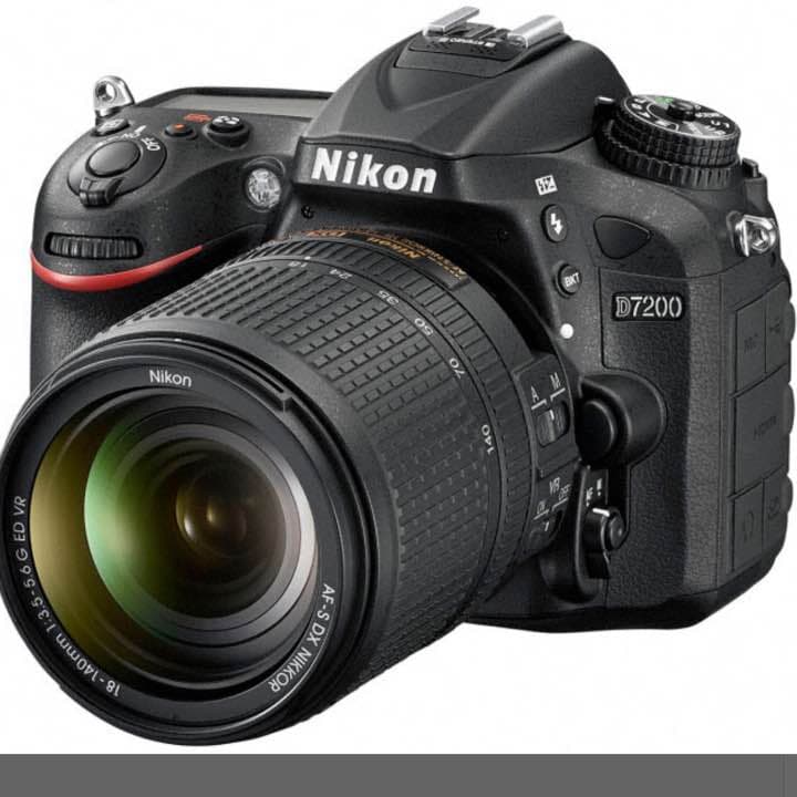 美品！NikonD7200レンズキット おまけに大人気オールドレンズ付けます