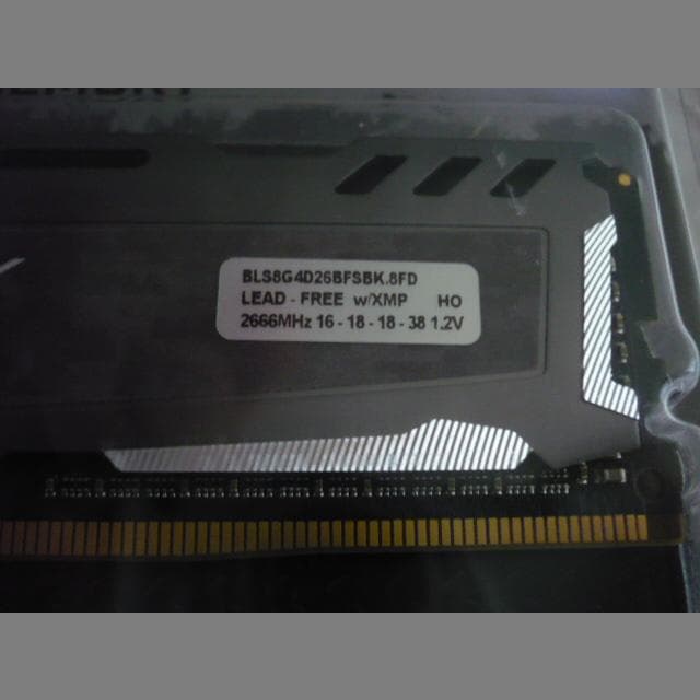 Ballistix DDR4-2666 8GBx2枚 W4U2666BMS-8G