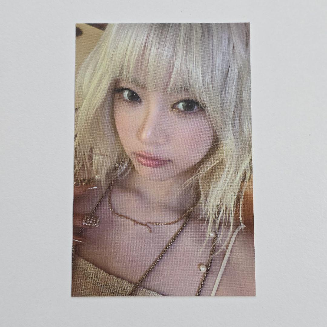 ルセラフィム ウンチェ HOT サノク トレカ 公式品