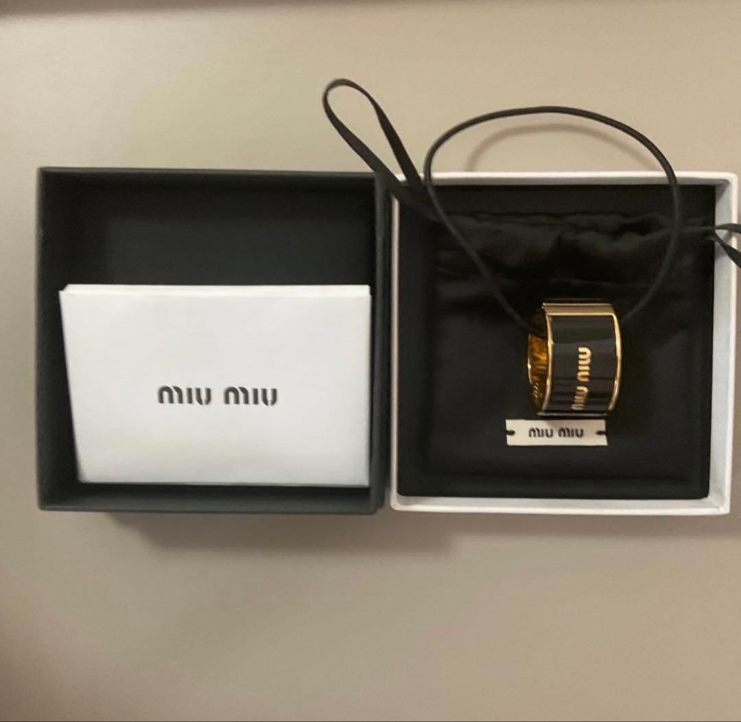 miu miu ヘアゴム ブラック