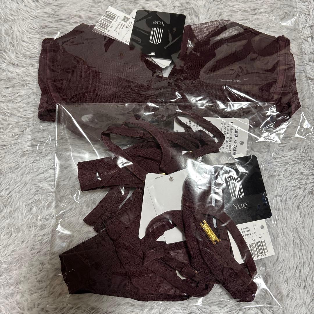 ＦＥＴＩＣＯ×Ｙｕｅ　ブラとショーツのセット