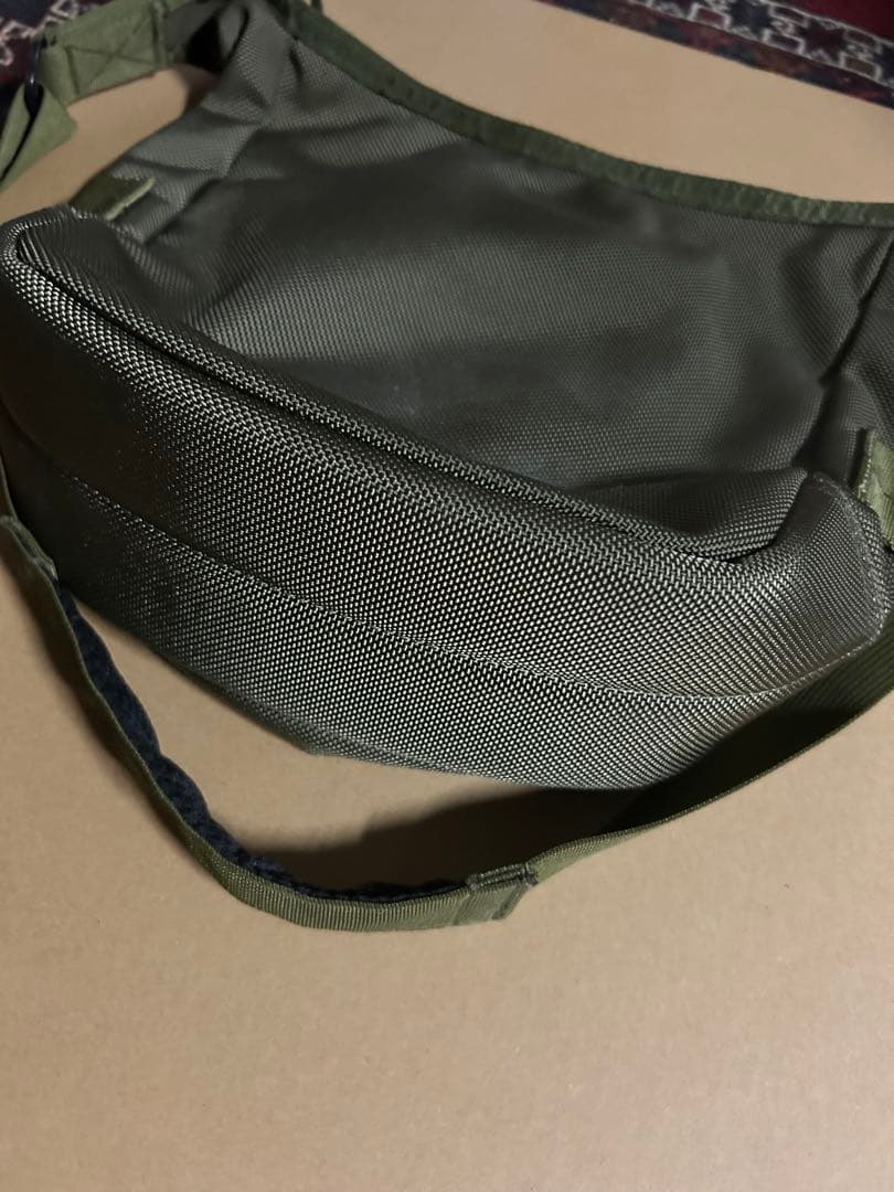 BRIEFING DAY TRIPPER/S MADE IN USA カーキ