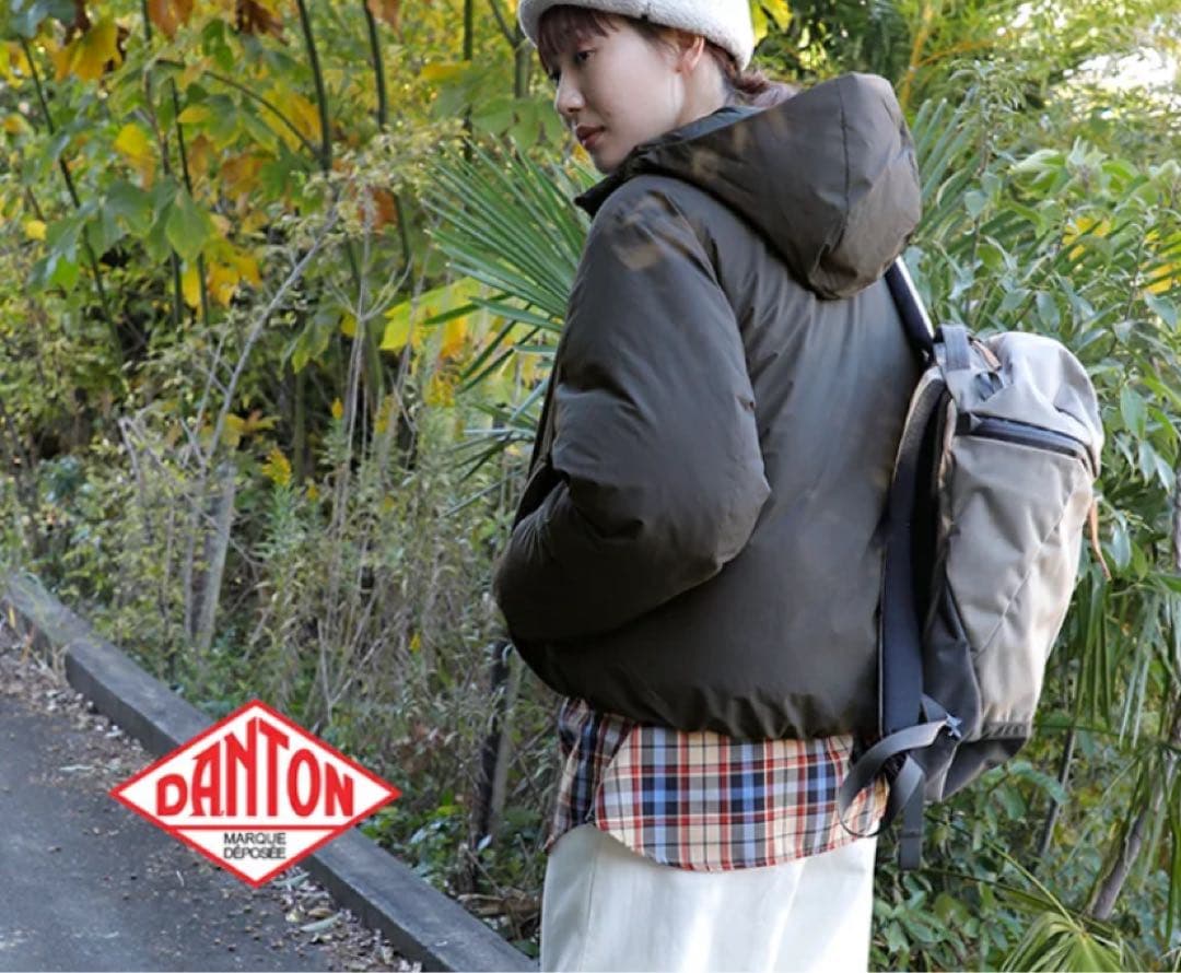 希少未使用に近い　ダントンハイロフトフーデットダウンジャケット　Ｍ　オフホワイト