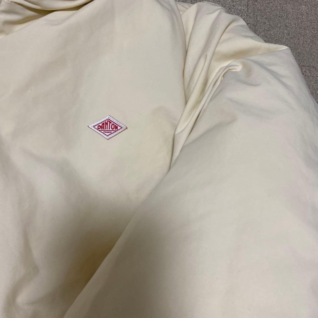 希少未使用に近い　ダントンハイロフトフーデットダウンジャケット　Ｍ　オフホワイト
