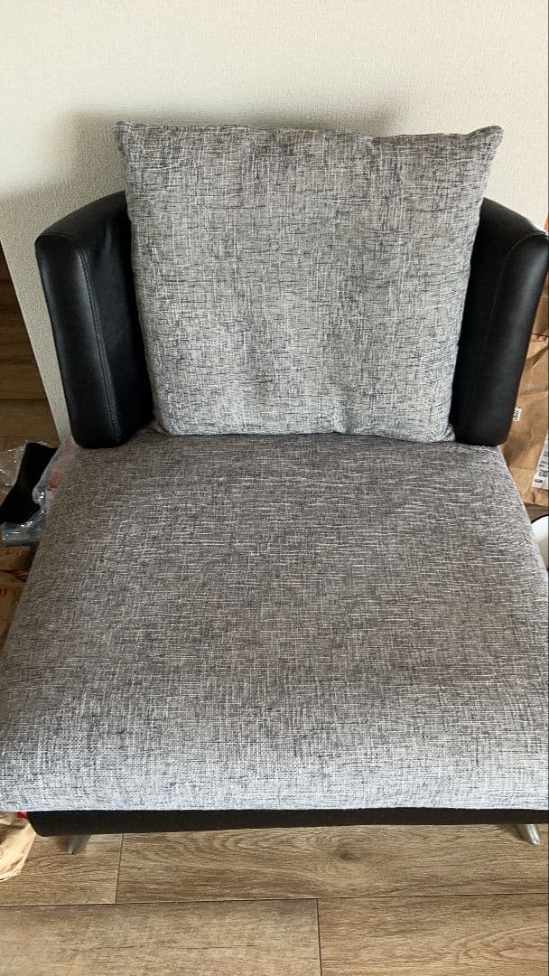 グレー 1人掛けソファ モダンデザイン