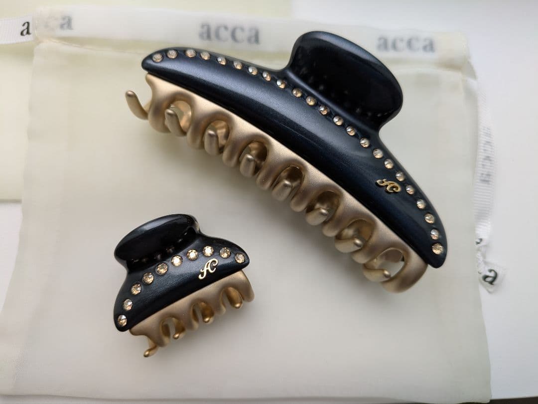 acca ヘアクリップ　ティアラクイーン ブラック/ゴールド 大小セット