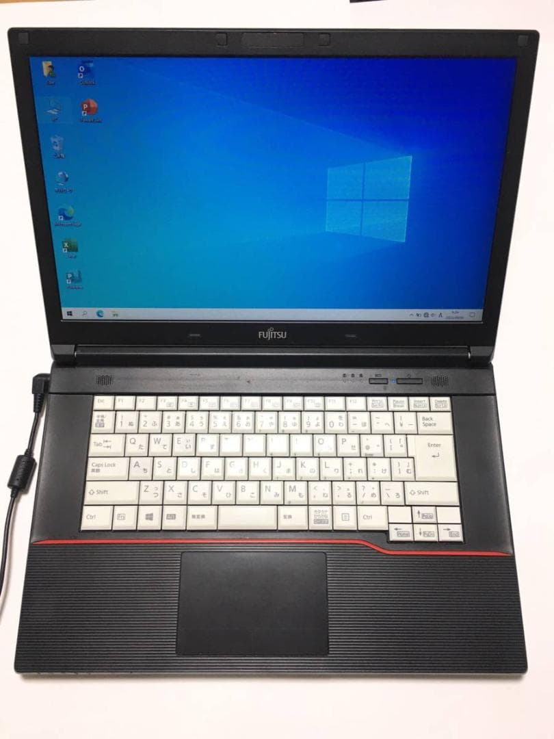 Z38 FUJITSU ビジネスノート 15.6インチ SSD仕様Office付