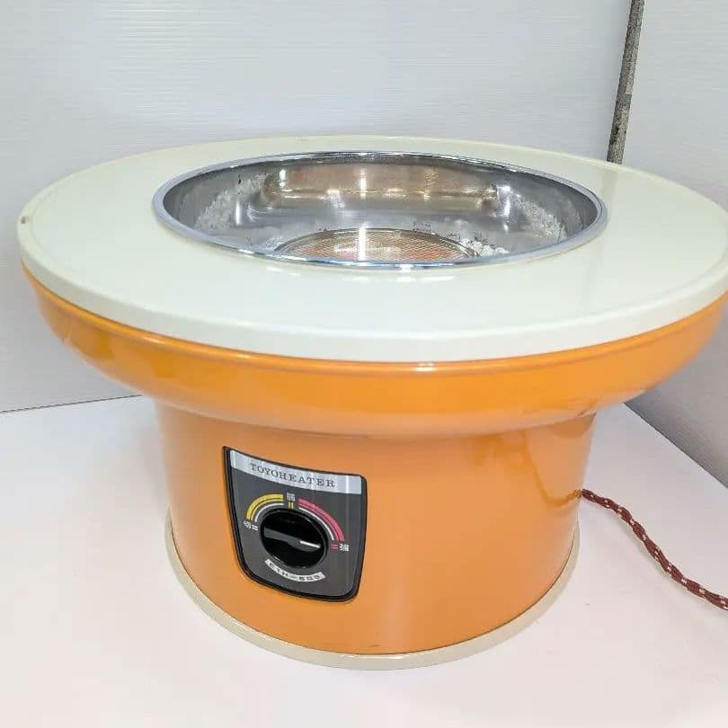 P922 昭和レトロポップ！トヨヒーター E1H-605型 遠赤外線電気あんか