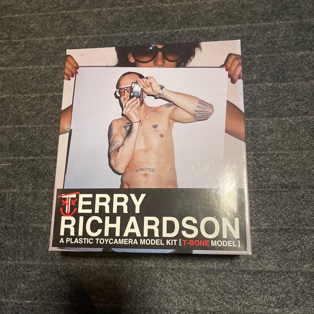 TERRY RICHARDSON T-BONE MODEL トイカメラキット