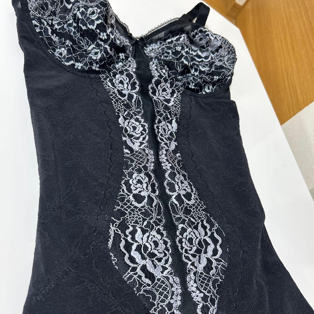 シャンデールボディスーツE75