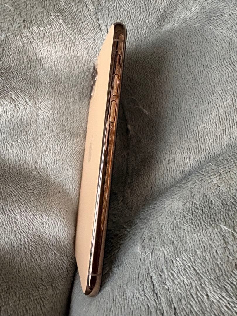 Apple iPhone 11 Proゴールド 本体