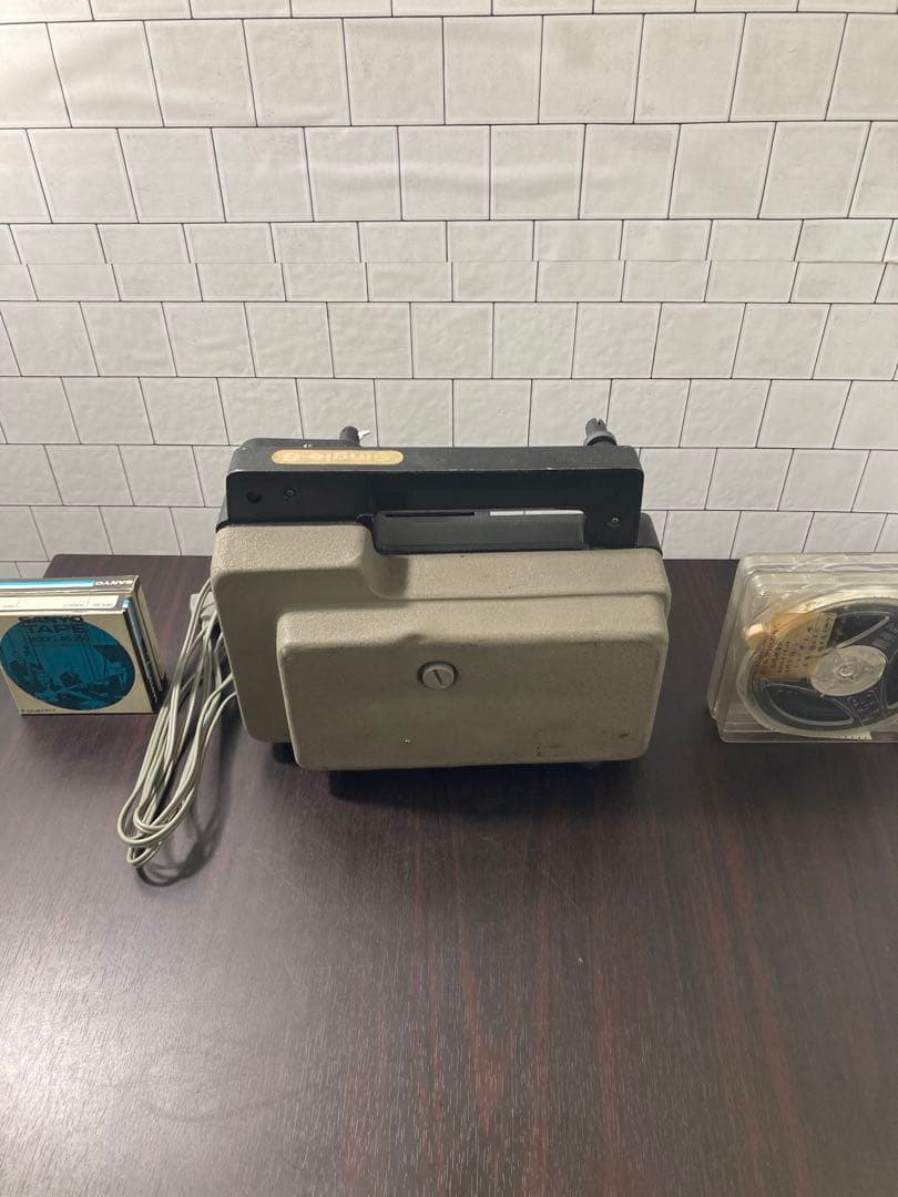 映写機8㍉　　FUJICA