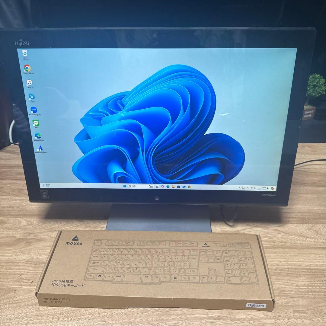 富士通ESPRIMO FH78/RD一体型 23型 i7-8GBSSD256GB