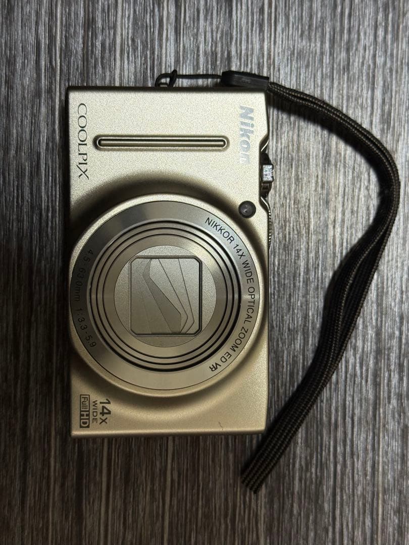 デジタルカメラ Nikon COOLPIX S8200