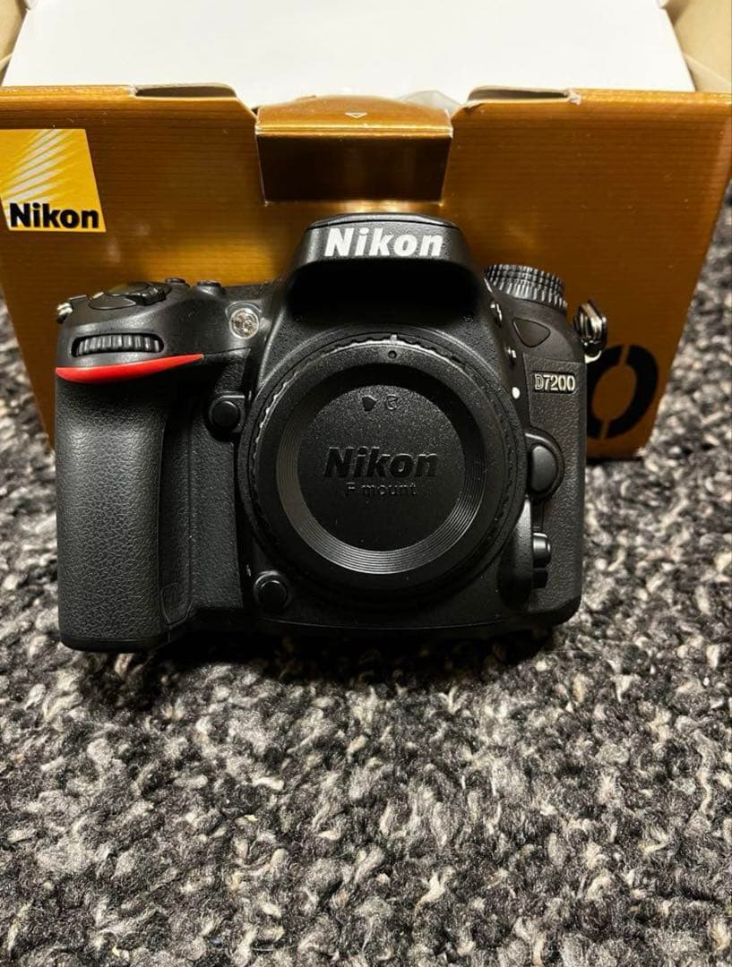 Nikon D7200 デジタル一眼レフカメラ　はちろく