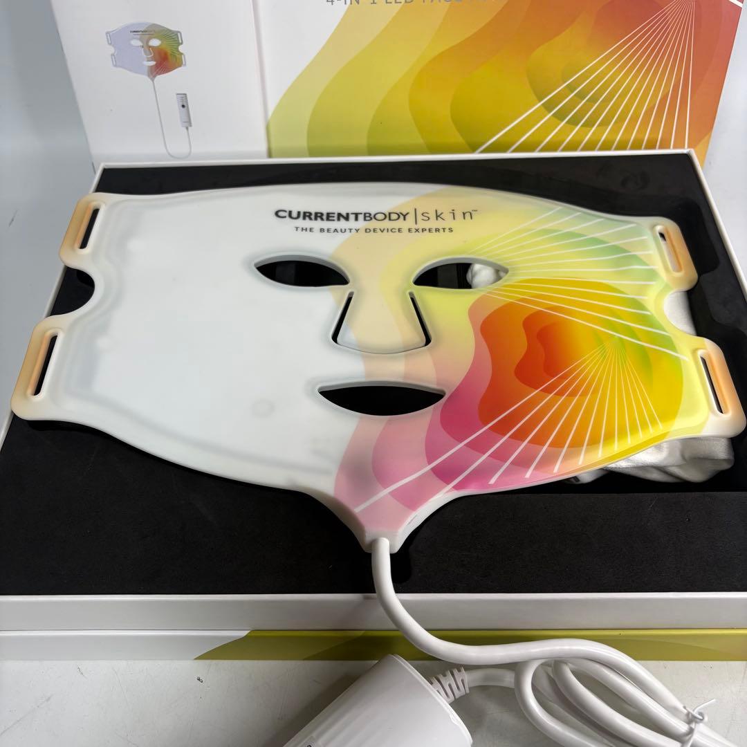 ボディ・フェイスケア CURRENTBODY skin 4-IN-1 LED FACE MASK