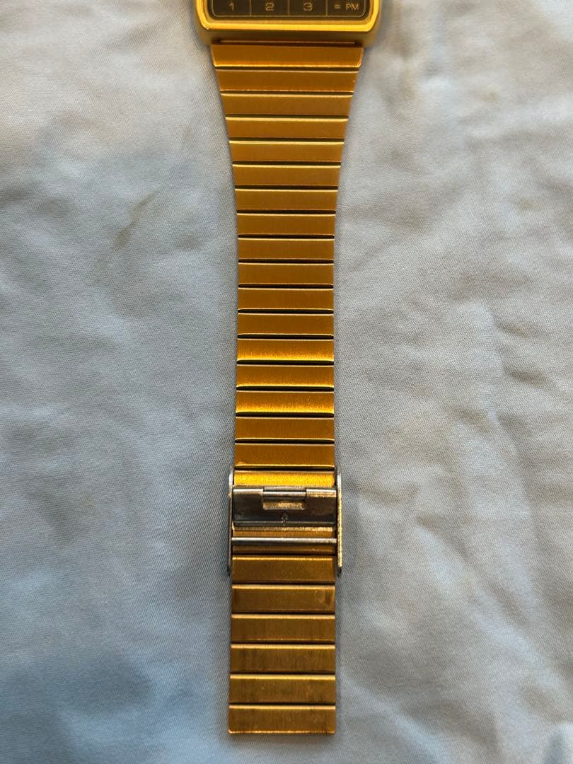 【極美品】カシオデータバンクCASIO DBC-611G-1DF デジタル腕時計