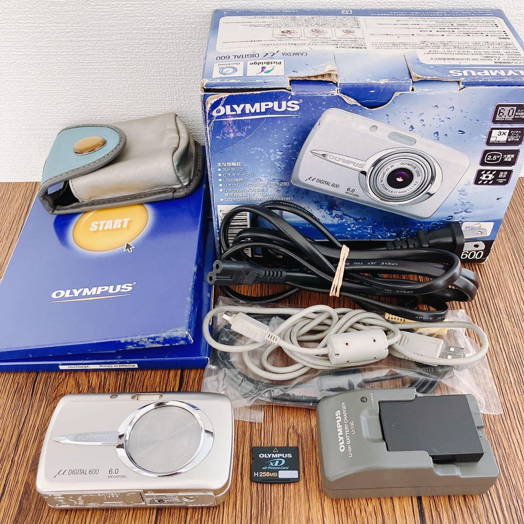 OLYMPUS μ DIGITAL600 コンパクトデジタルカメラ　シルバー