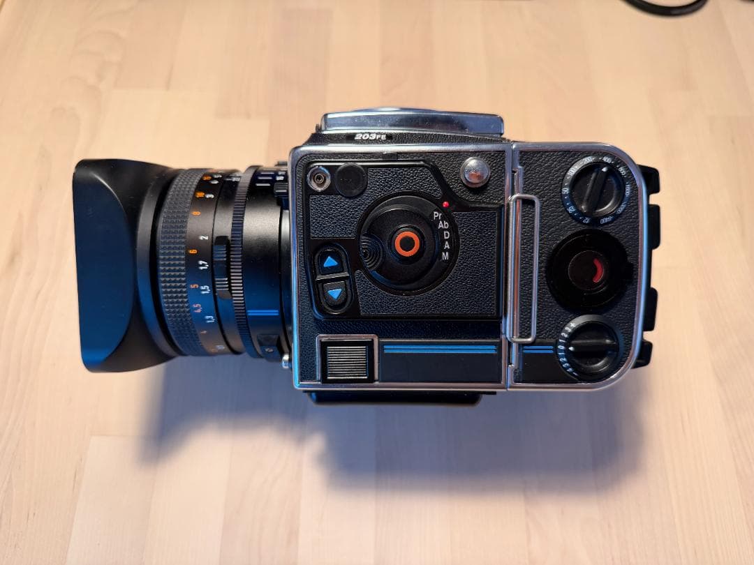 【希少未改造】Hasselblad 203FE+80mm FE+E12CCセット