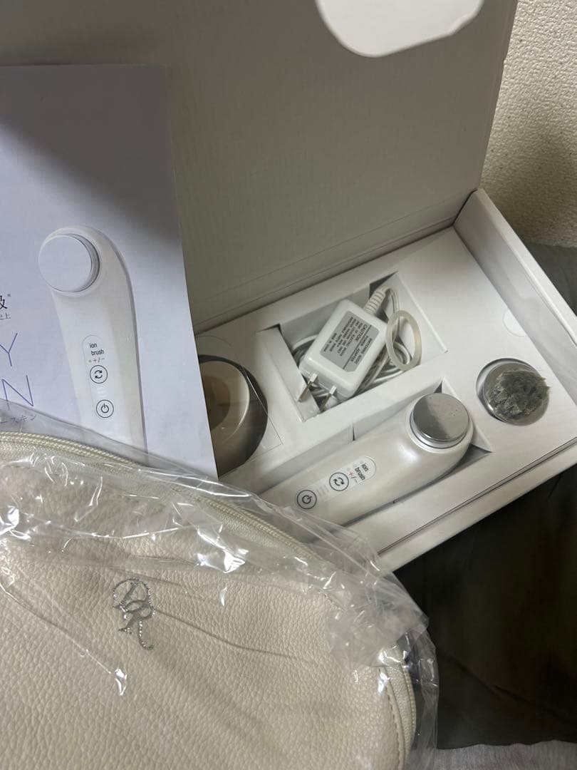 ドクターリセラ　セルビースキン　美顔器