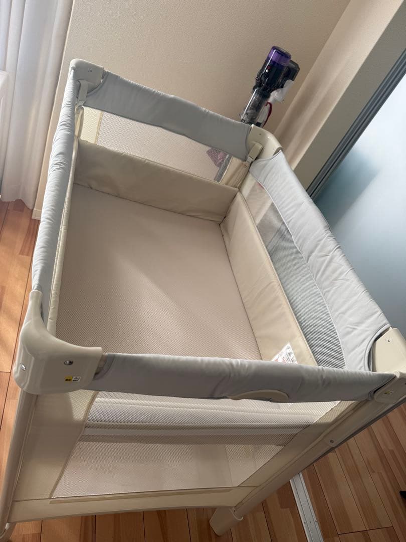 アップリカ ココネルエアー AB ベビーベッド