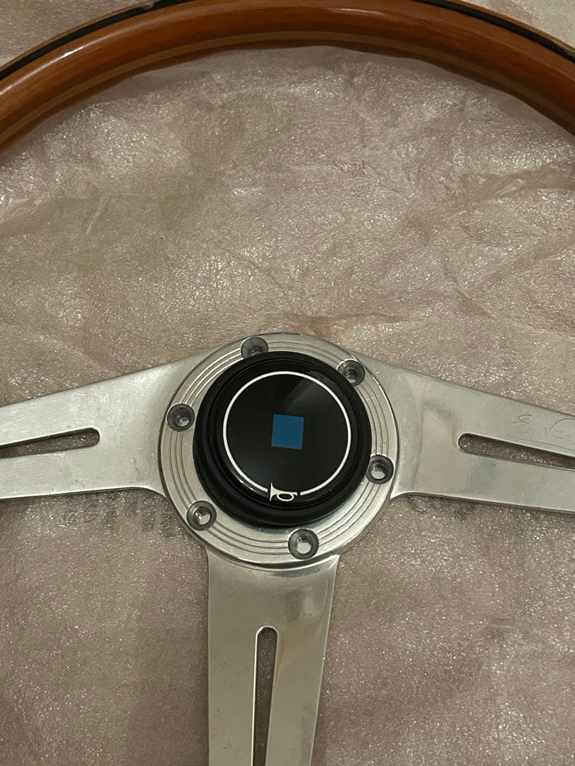 ナルディウッドステアリング 3本スポーク シルバー