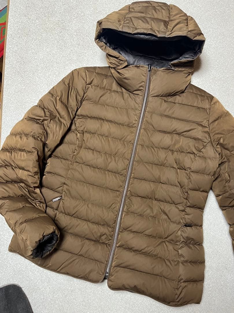 MOORERリバーシブルダウンジャケット