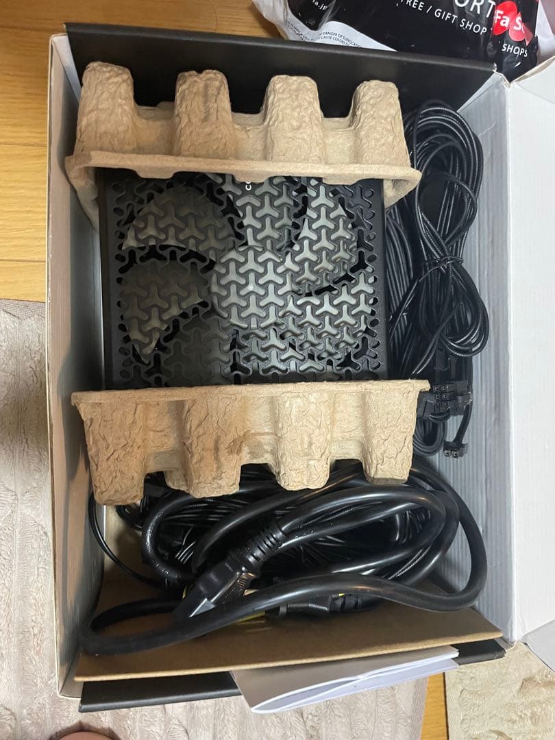 Corsair RM750x フルモジュラー電源 750W