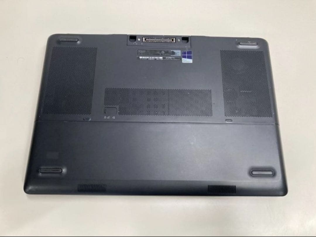 Dell Core i7/NVIDIA Quadro M2000M搭載 ジャンク