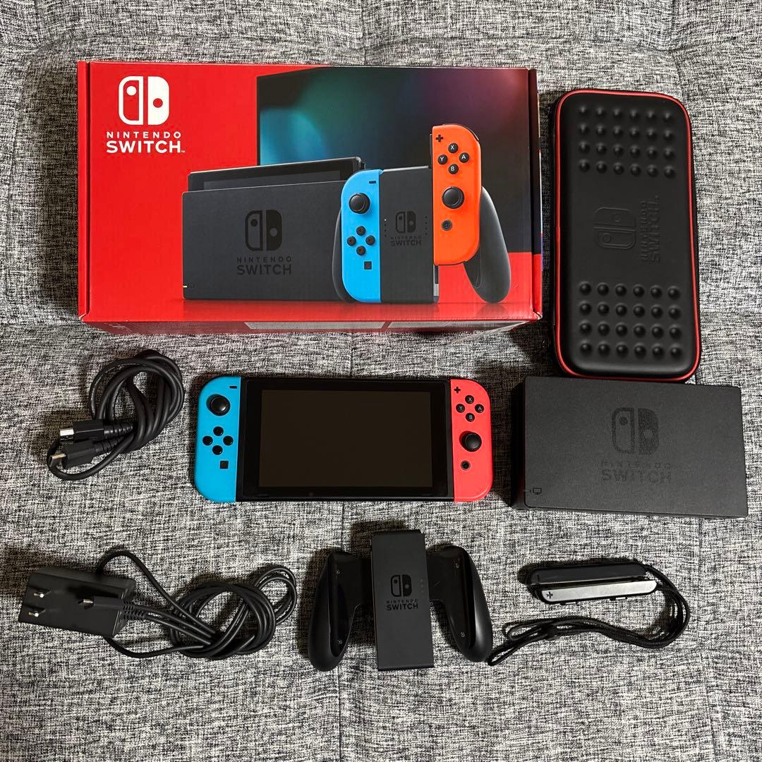 Nintendo Switch 本体　SDカード　ケース付き