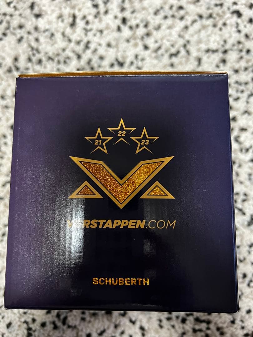 美品 1/2 マックス・フェルスタッペン 2023 Wチャンピオン ヘルメット