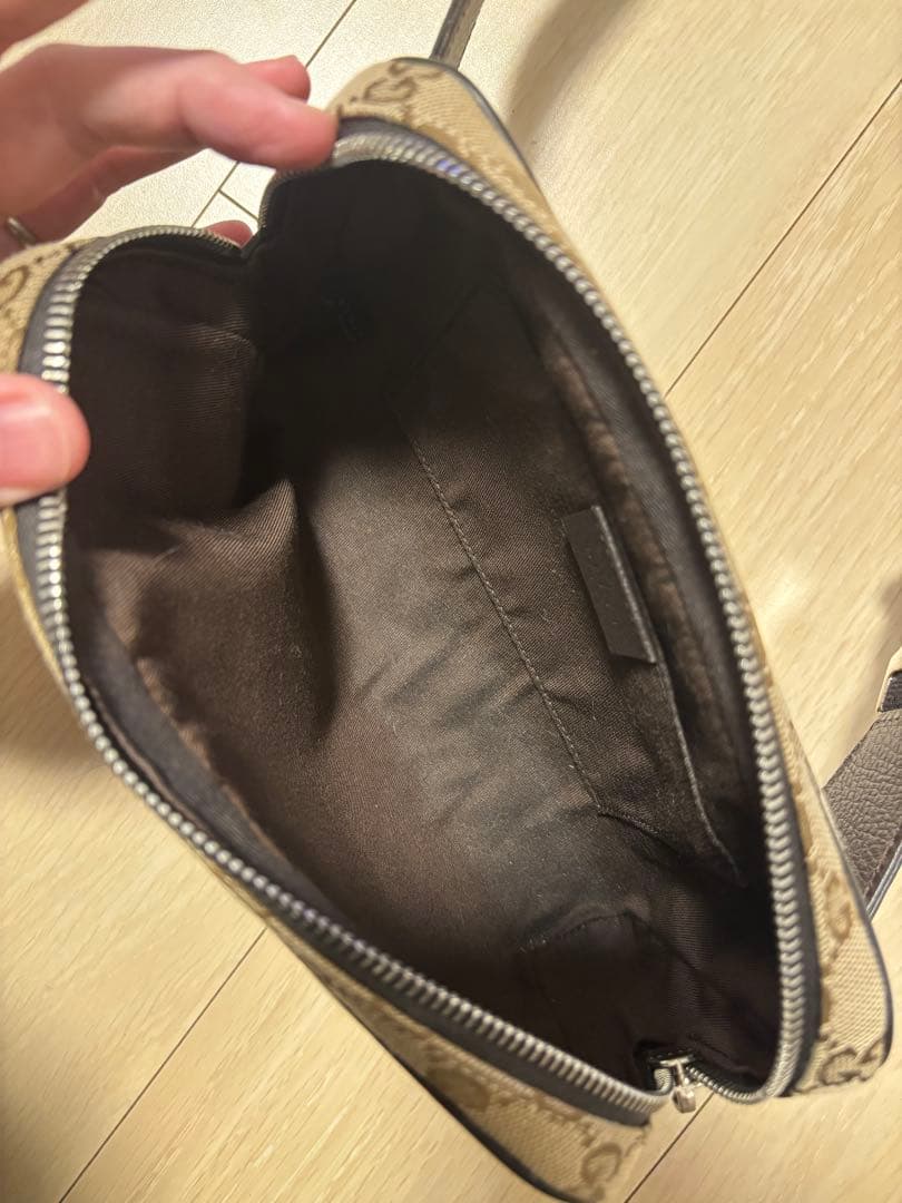 Gucci GGキャンバス　ボディバッグ