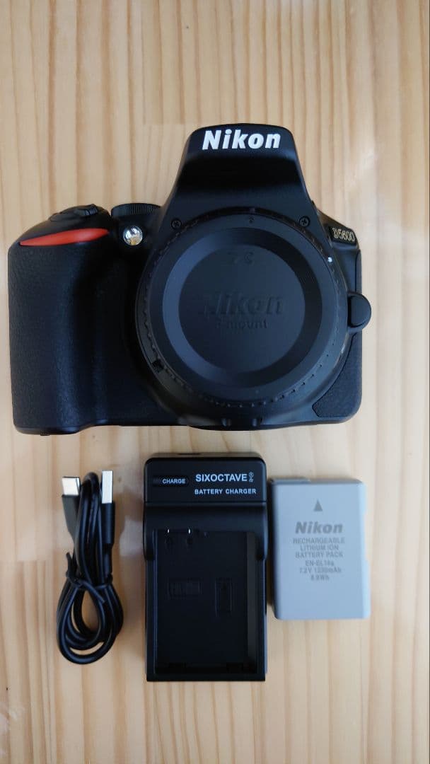 ★極美品★ Nikon ニコン D5600 一眼レフカメラ