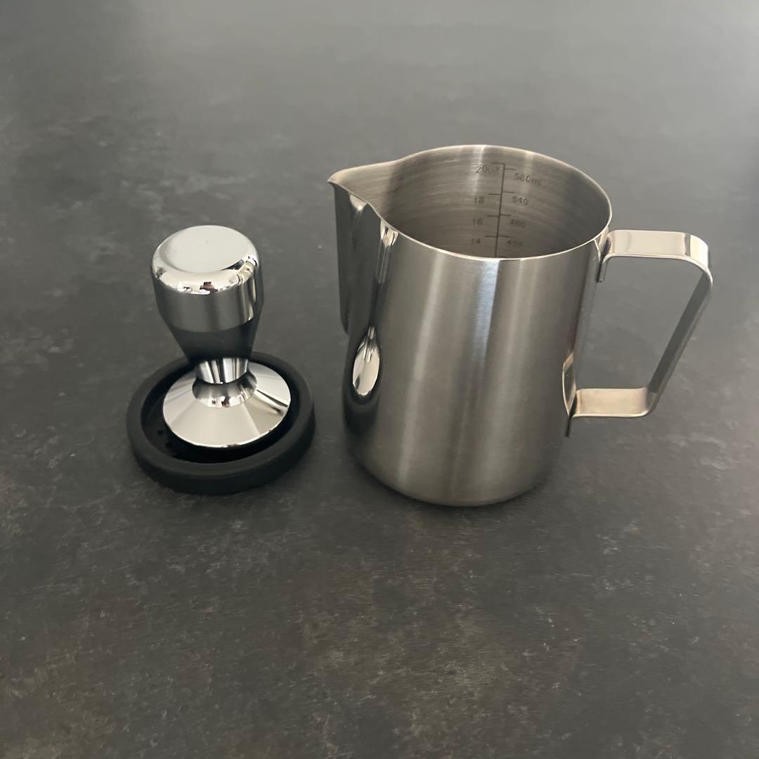 デロンギ デディカ エスプレッソ・カプチーノメーカーEC680 DeLonghi