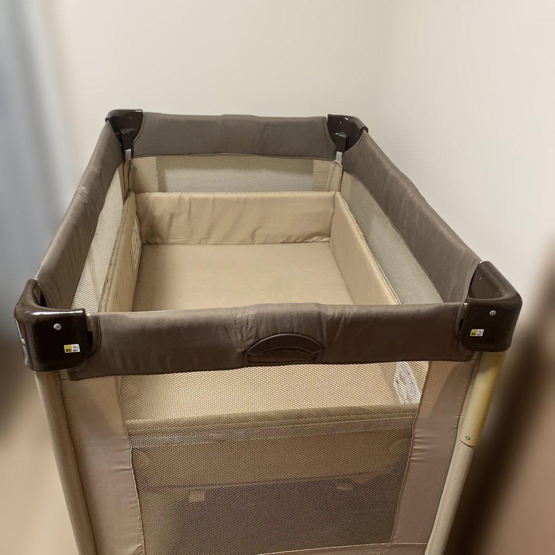 s*e様 アップリカ　ココネルエアー　ベビーベッド