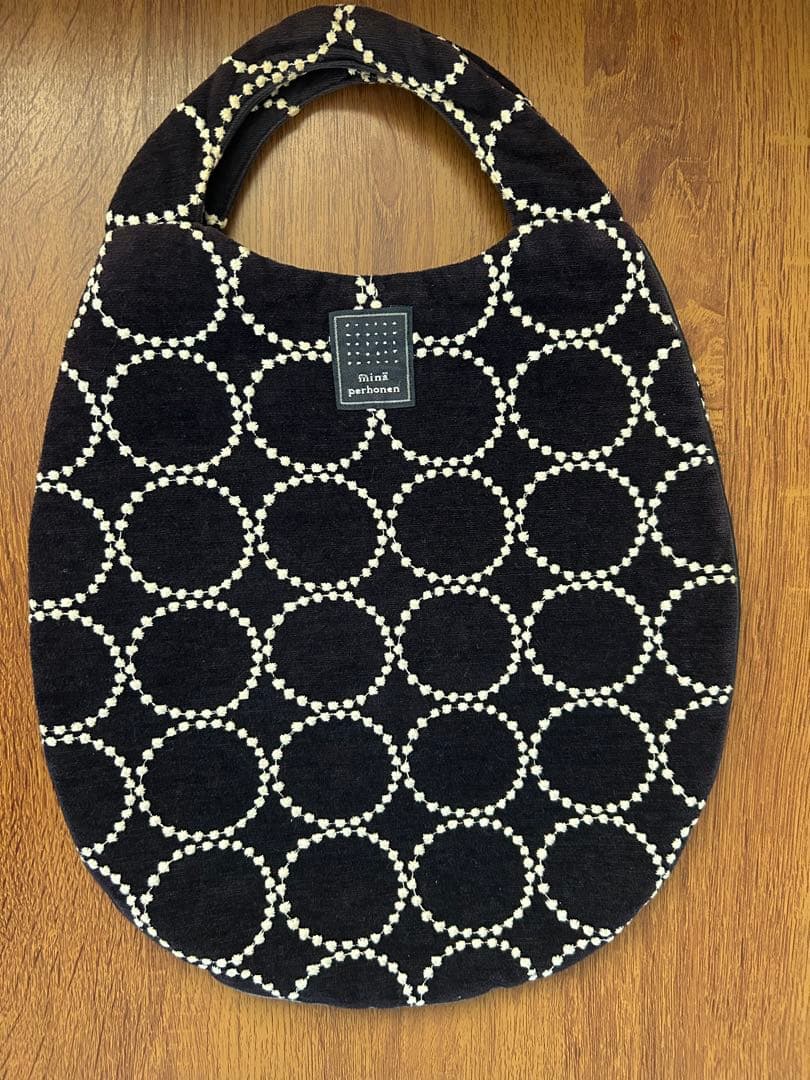 中古　minä perhonen eggbag タンバリン