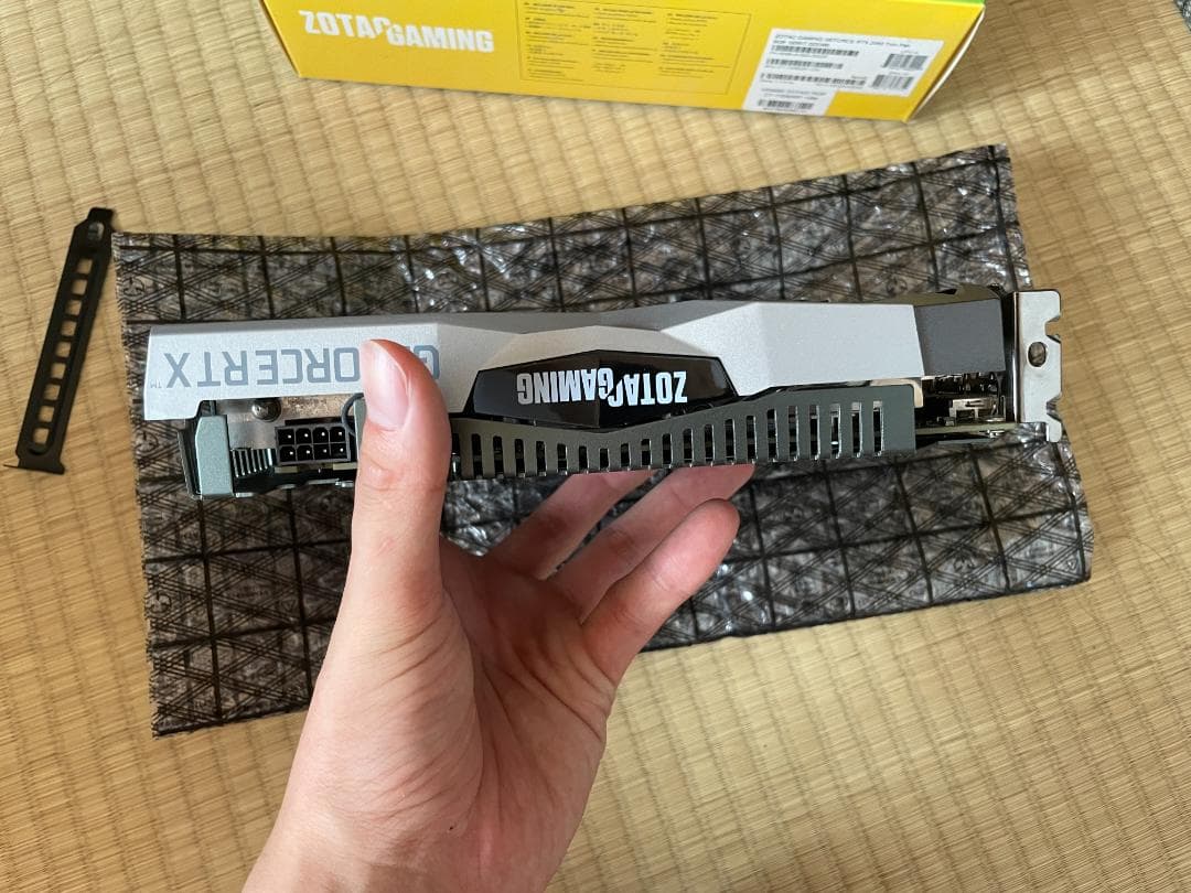 ZOTAC GeForce RTX 2060 グラフィックボード