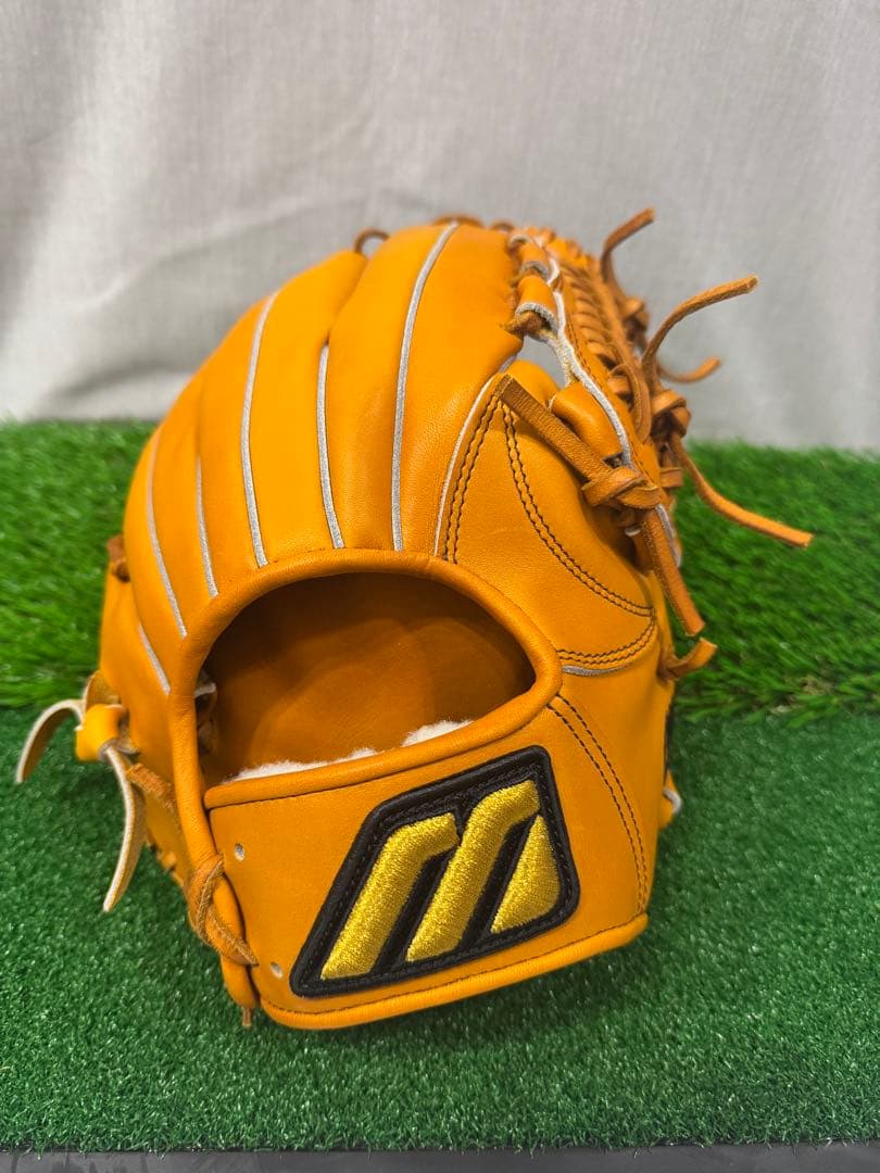 【極美品】ミズノプロオーダー 内野手