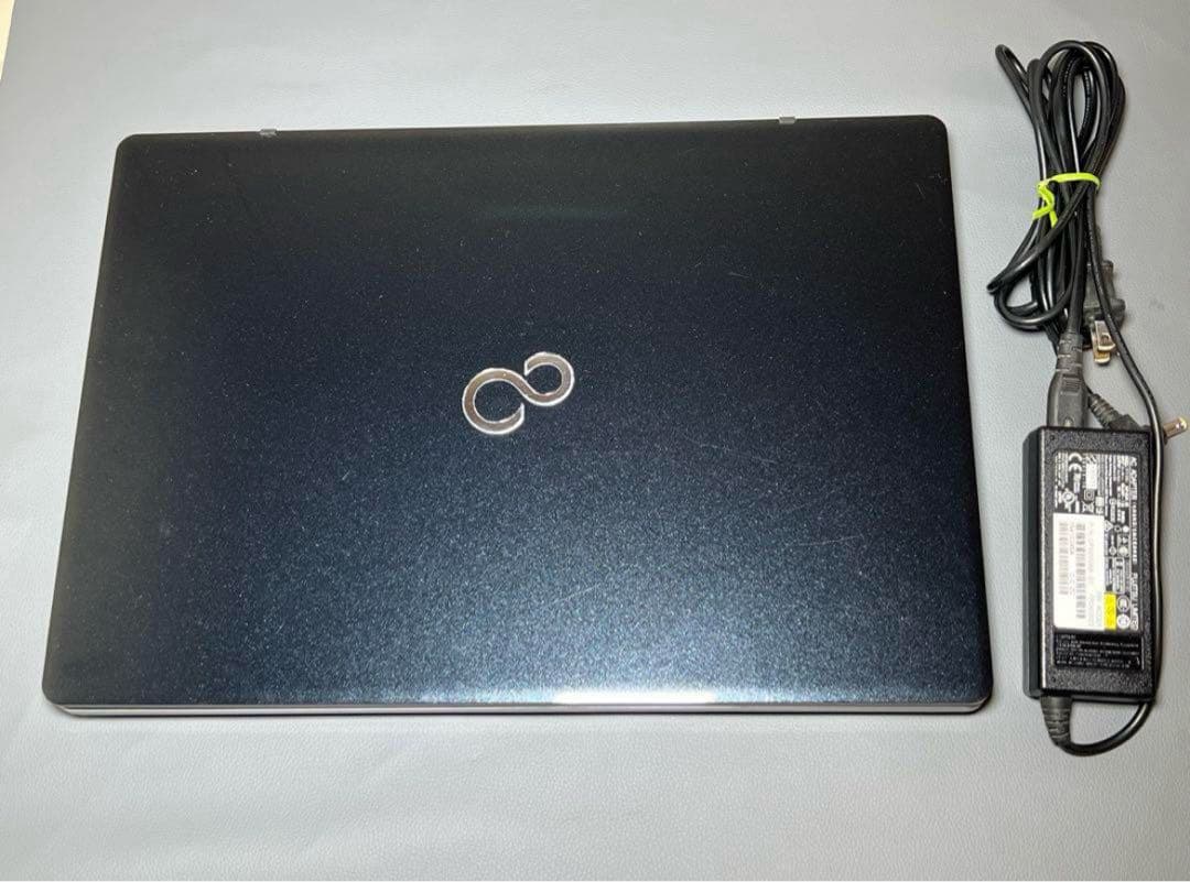 富士通LIFEBOOK AH90/P 15.6タッチパネル液晶