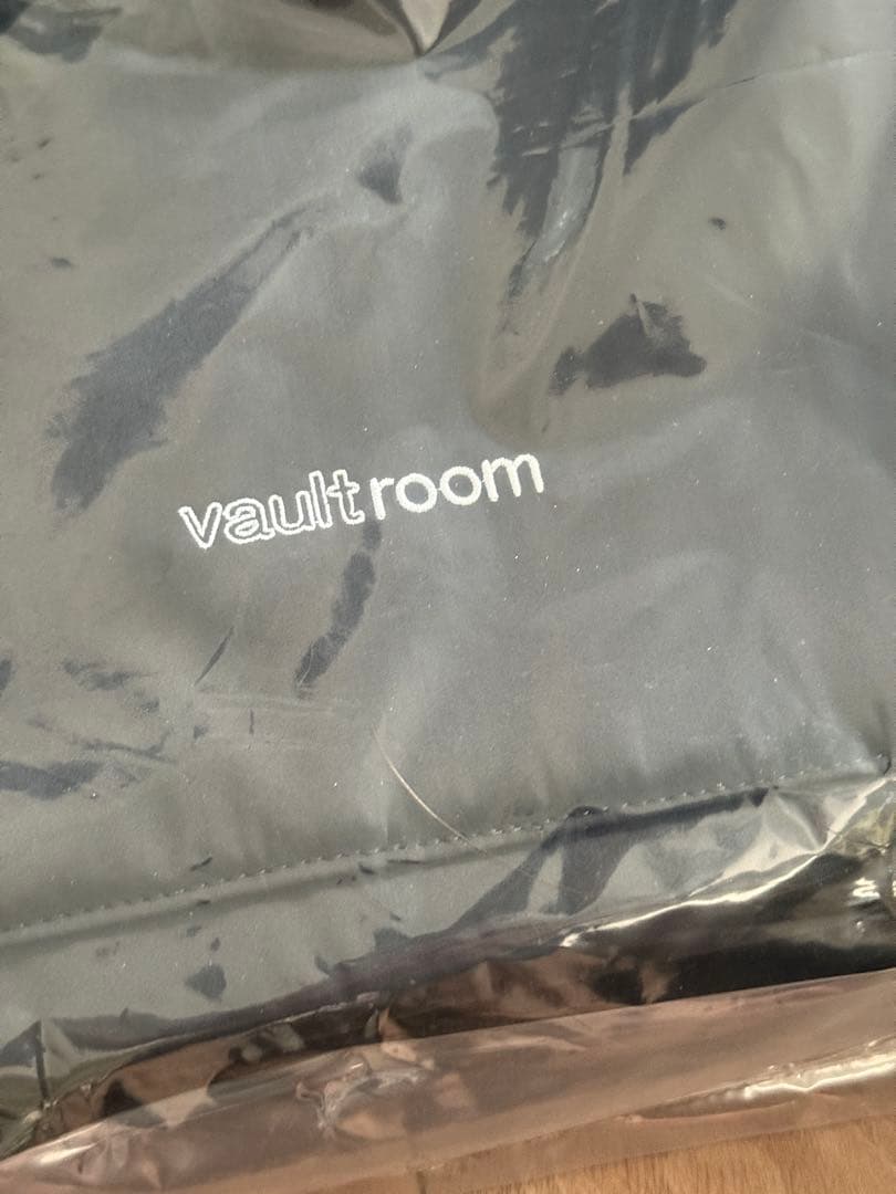 VAULTROOM HOBO BAG / LARGE 新品未開封 デバイスバッグ