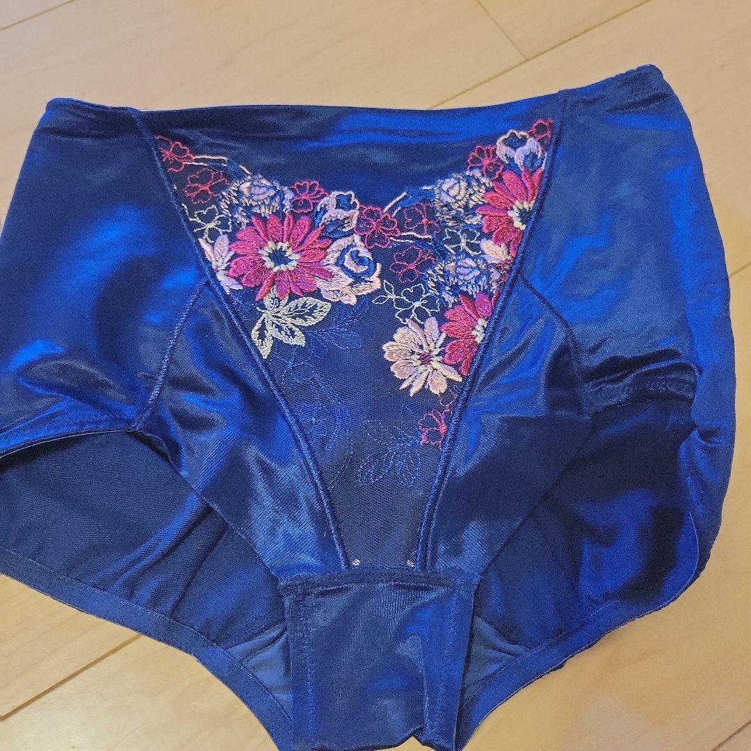 限定色　MARUKO　補正下着