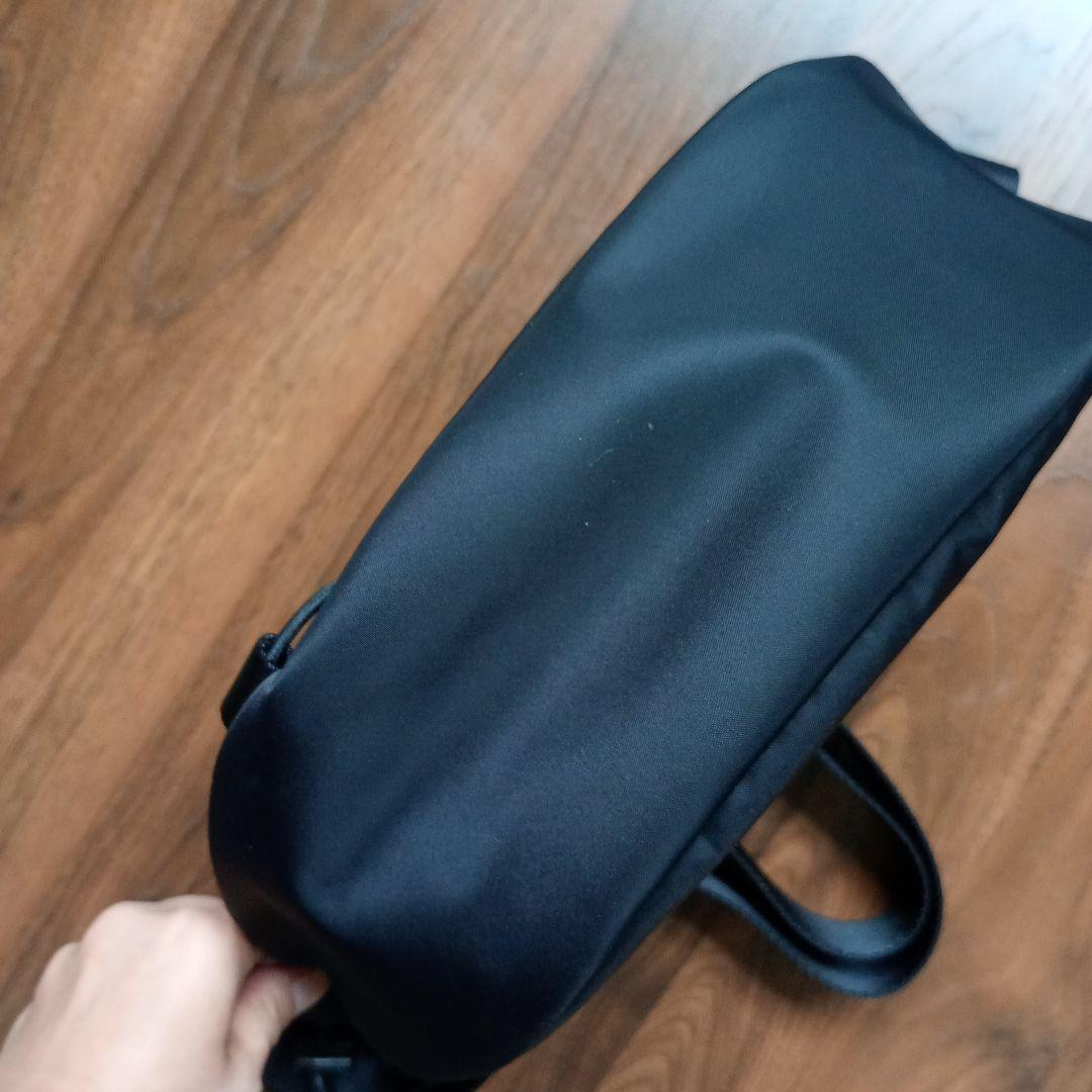 オニツカタイガー　ショルダーバッグ メッセンジャーバッグ