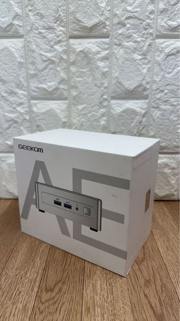 GEEKOM AE8ミニPC AMD Ryzen 9 8945HS