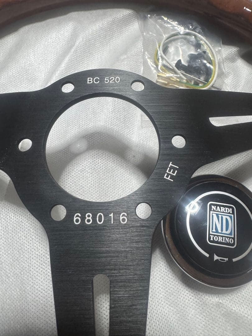 NARDI BC 520 ステアリングハンドル週末特価❣️