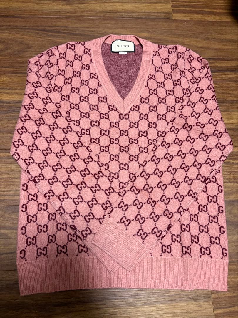 美品　GUCCI GGロゴ　ピンク Vネック ニットセーター